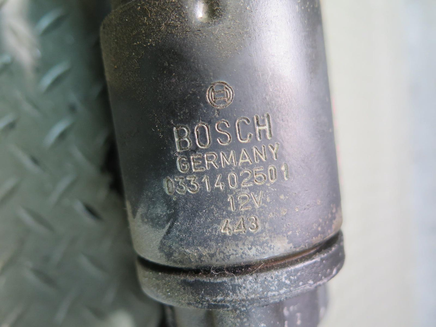 81-85 Mercedes W123 300D Engine Starter Motor OEM