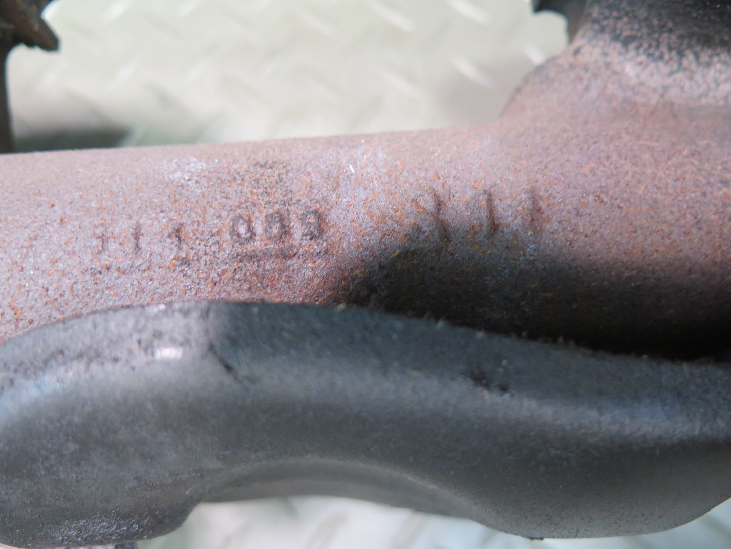 82-85 Mercedes W123 300D OM617.952 Turbo Diesel Engine Exhaust Manifold OEM