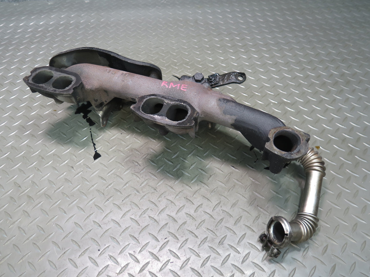 82-85 Mercedes W123 300D OM617.952 Turbo Diesel Engine Exhaust Manifold OEM
