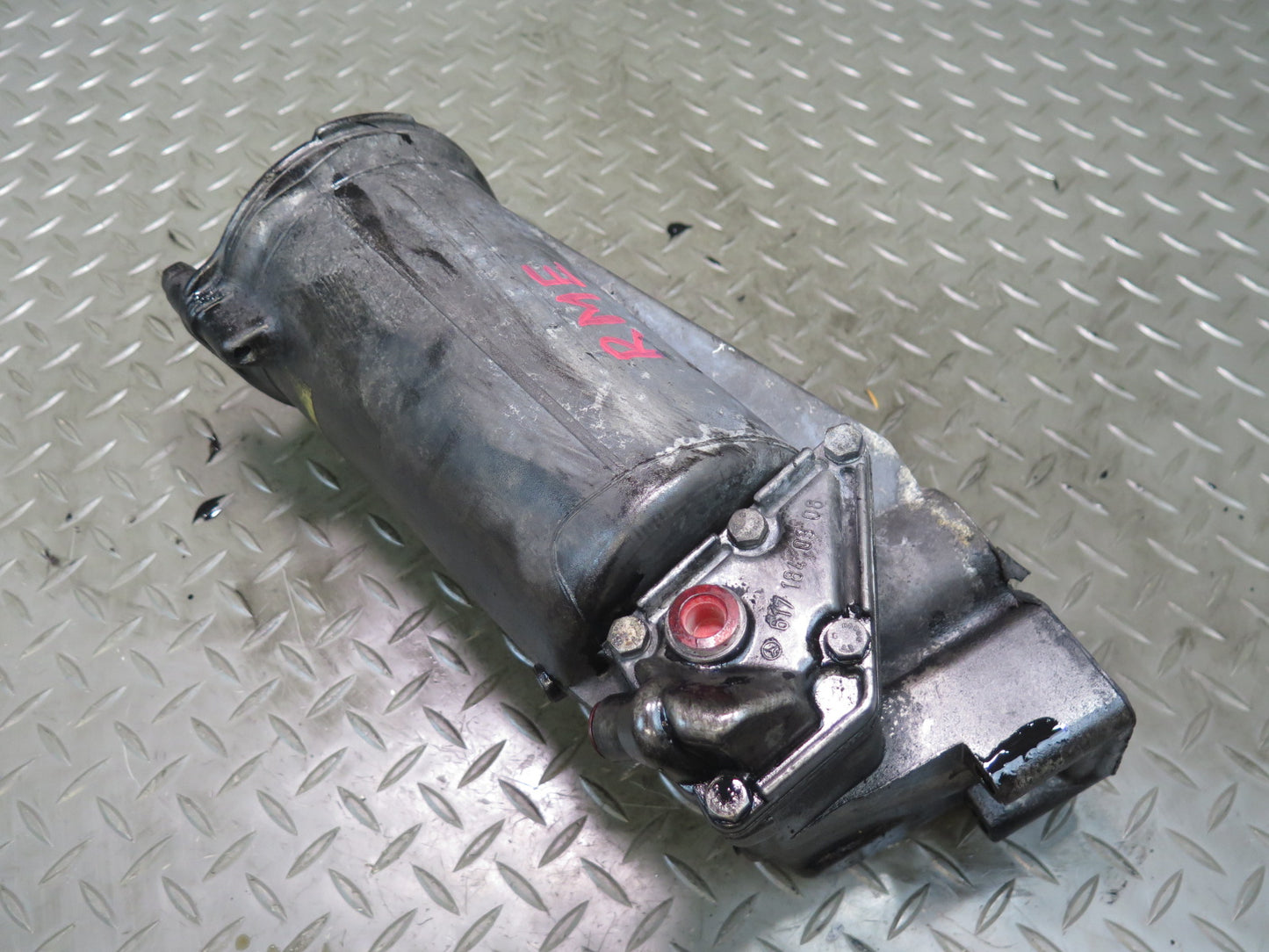 81-85 Mercedes W123 300D OM617 Turbo Diesel Engine Oil Filter Housing OEM
