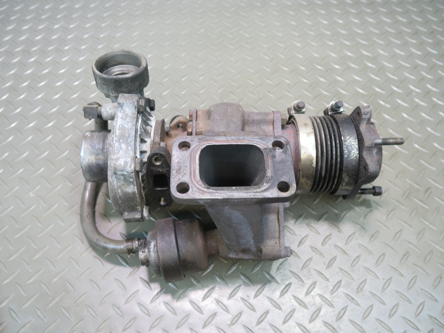 82-85 Mercedes W123 300D OM617.952 Turbocharger Unit OEM