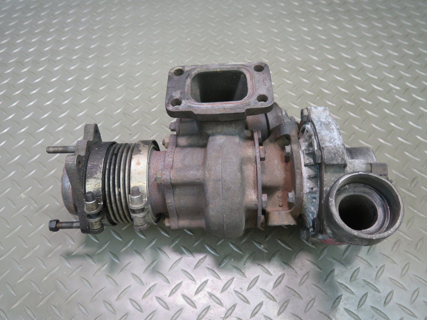 82-85 Mercedes W123 300D OM617.952 Turbocharger Unit OEM