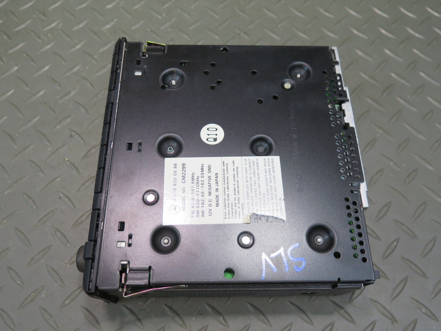 99-02 Mercedes R129 Sl-class Car Stereo Radio Player 2088200586 OEM