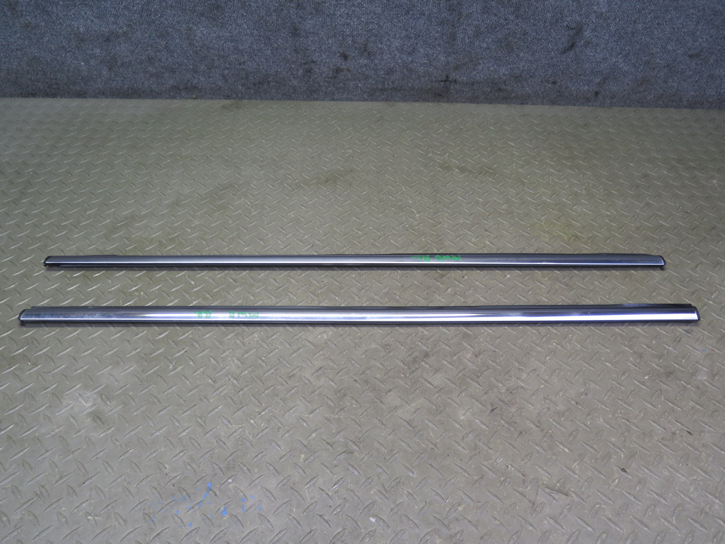 11-15 Mini Cooper S R60 Countryman Rear Left & Right Window Trim Molding Set OEM