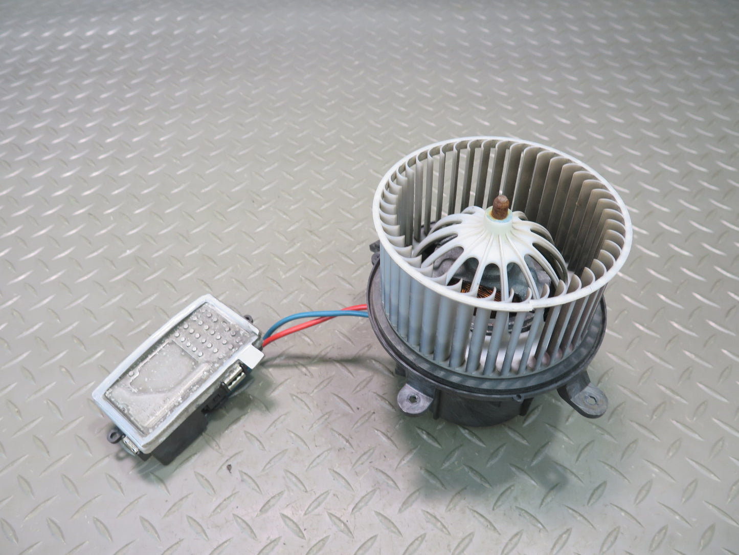 2010-2016 Porsche Panamera 970 A/C Heater Blower Motor Fan W/ Resistor Module