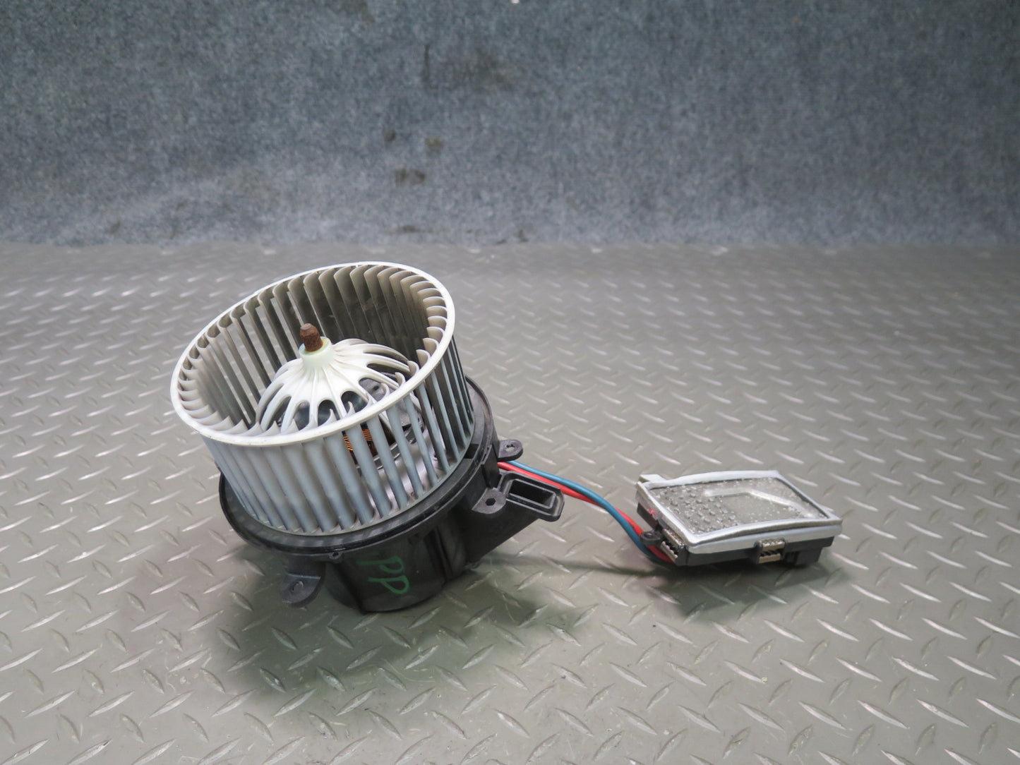 2010-2016 Porsche Panamera 970 A/C Heater Blower Motor Fan W/ Resistor Module