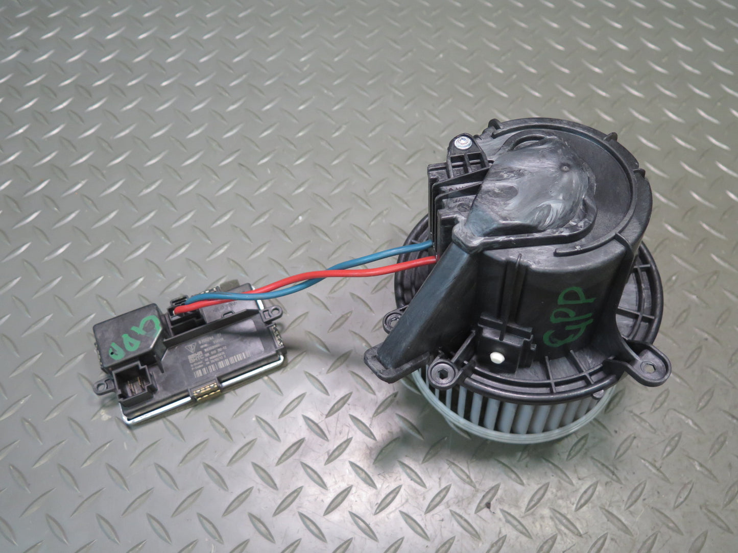 2010-2016 Porsche Panamera 970 A/C Heater Blower Motor Fan W/ Resistor Module