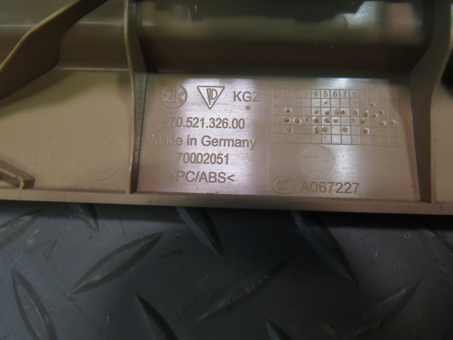 2010-2016 Porsche Panamera 970 Front Right Pass Side Power Seat Switch W/ Trim