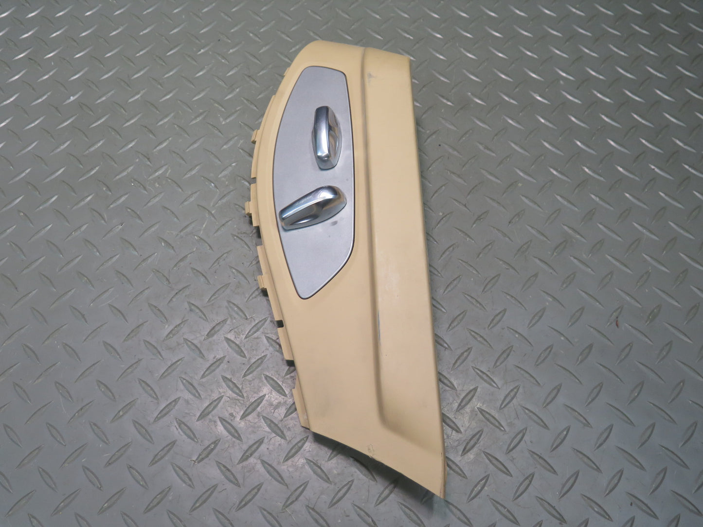 2010-2016 Porsche Panamera 970 Front Right Pass Side Power Seat Switch W/ Trim