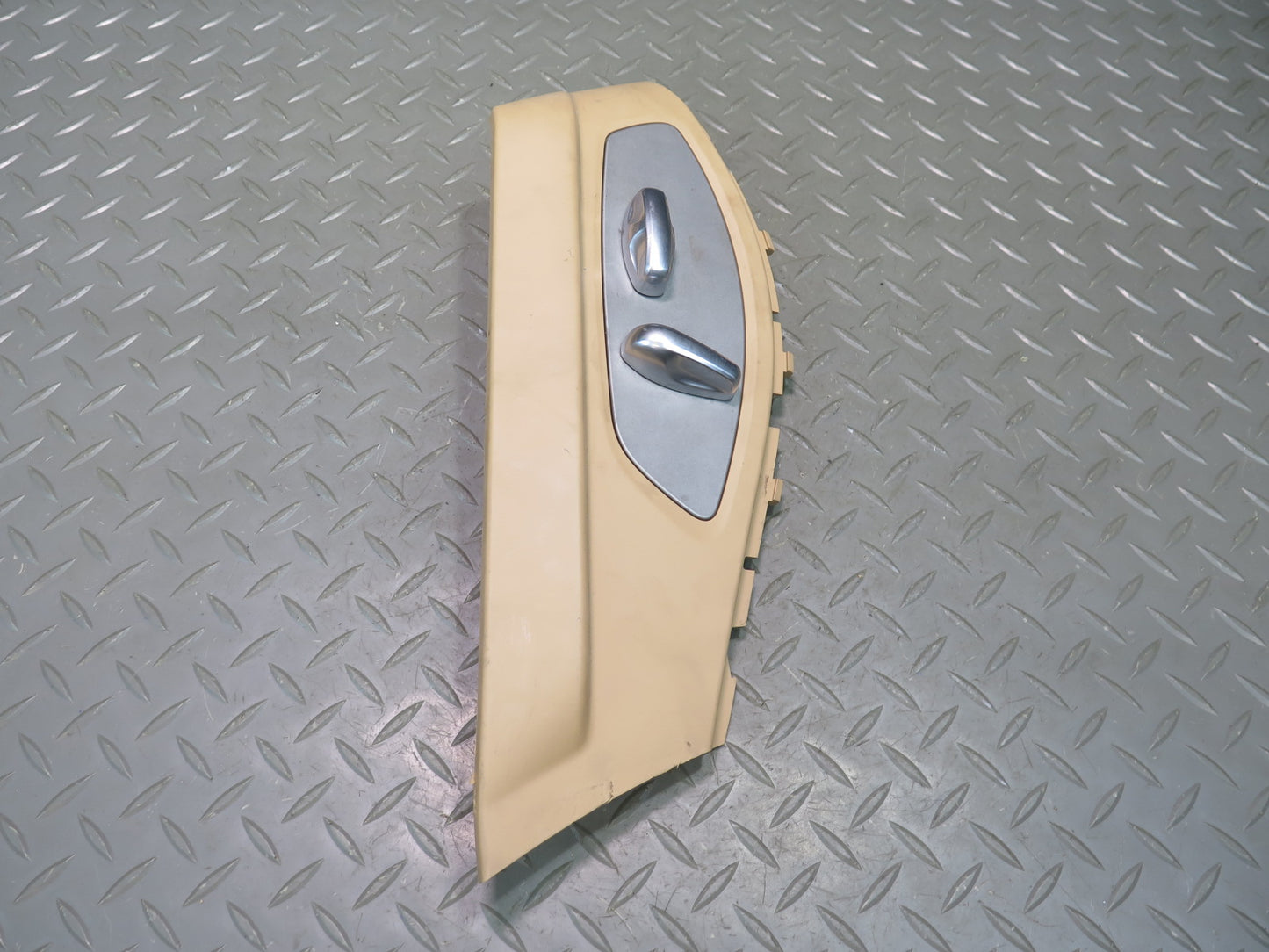 2010-2016 Porsche Panamera 970 Front Left Driver Side Power Seat Switch W/ Trim