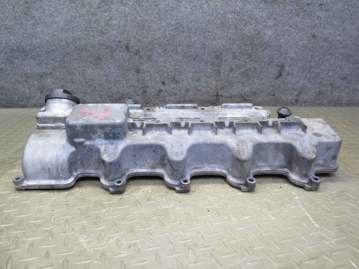 99-02 Mercedes R129 SL500 5.0L 113.961 Engine Left Cylinder Head Valve Cover OEM
