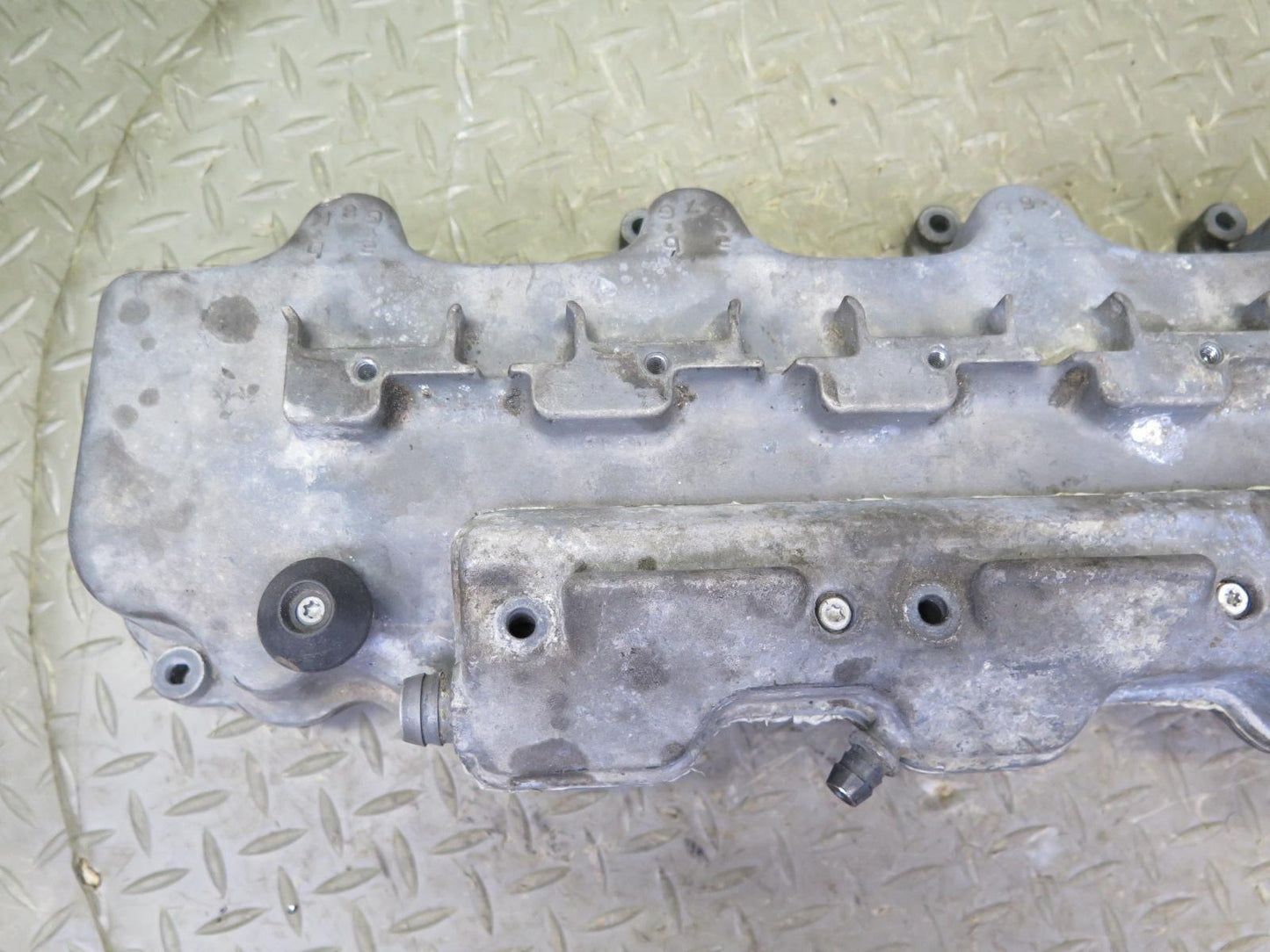 99-02 Mercedes R129 SL500 5.0L 113.961 Engine Left Cylinder Head Valve Cover OEM