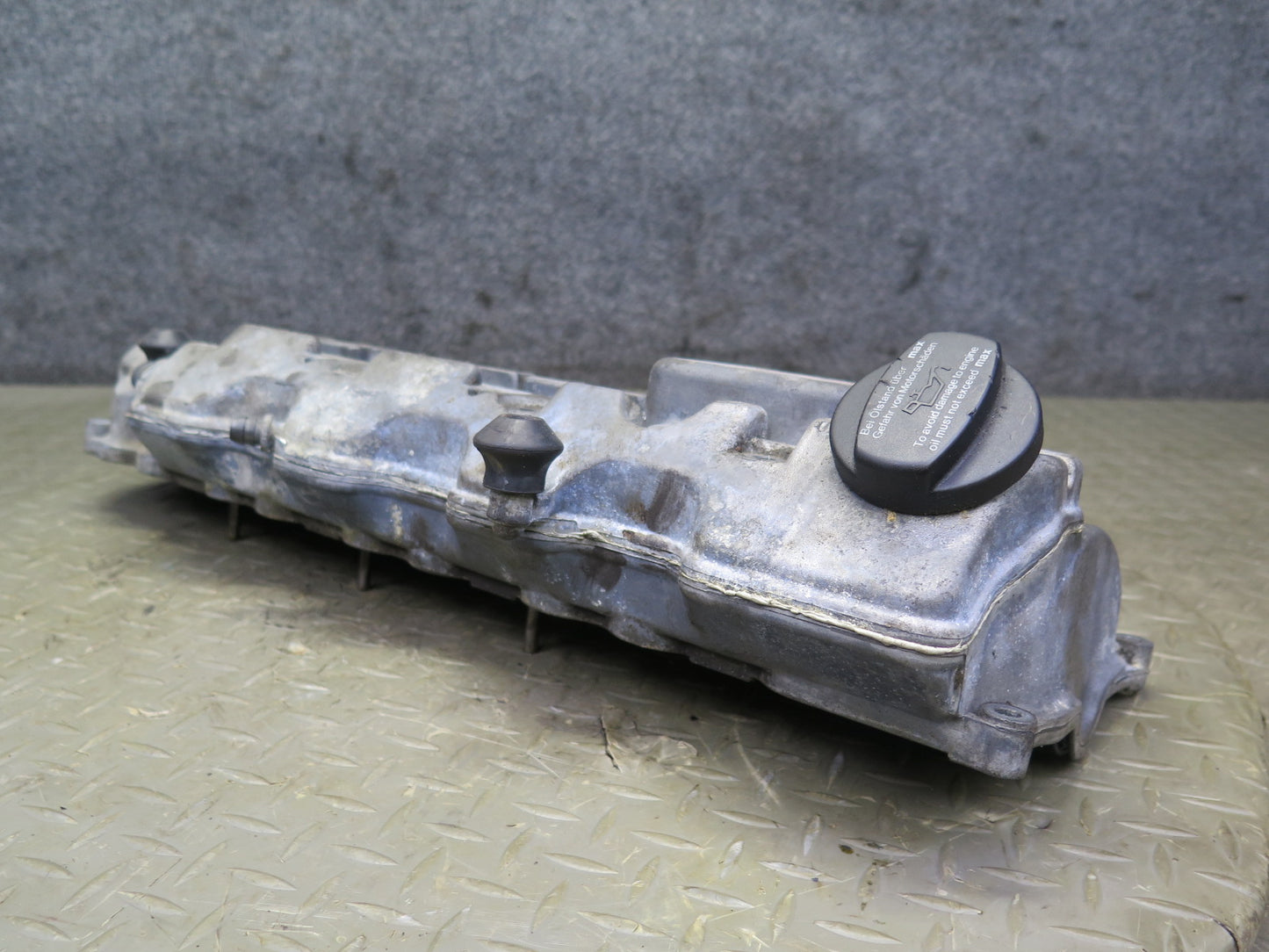 99-02 Mercedes R129 SL500 5.0L 113.961 Engine Left Cylinder Head Valve Cover OEM