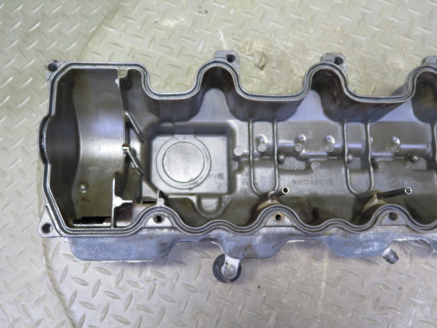99-02 Mercedes R129 SL500 5.0L 113.961 Engine Left Cylinder Head Valve Cover OEM