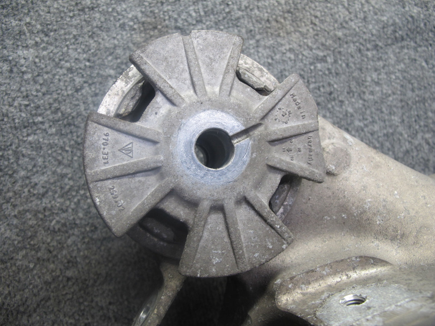 11-13 Porsche Panamera 970 3.6L RWD Rear Suspension Crossmember Subframe Cradle