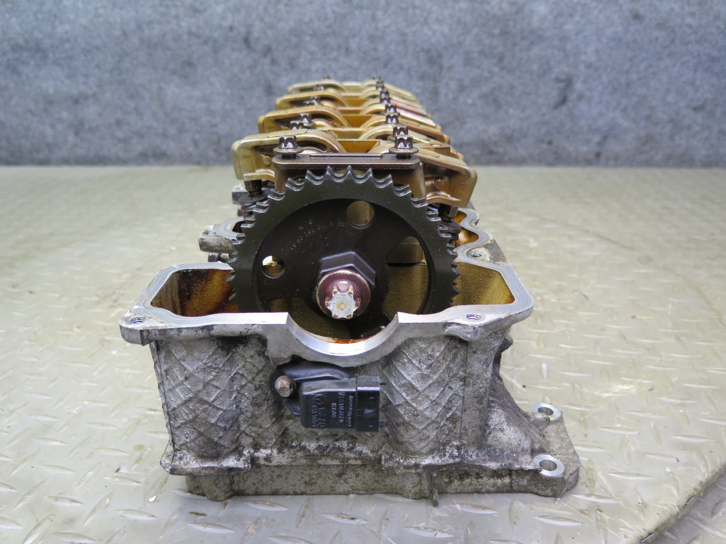 99-02 Mercedes R129 SL500 5.0L 113.961 Engine Right Cylinder Head w Camshaft OEM
