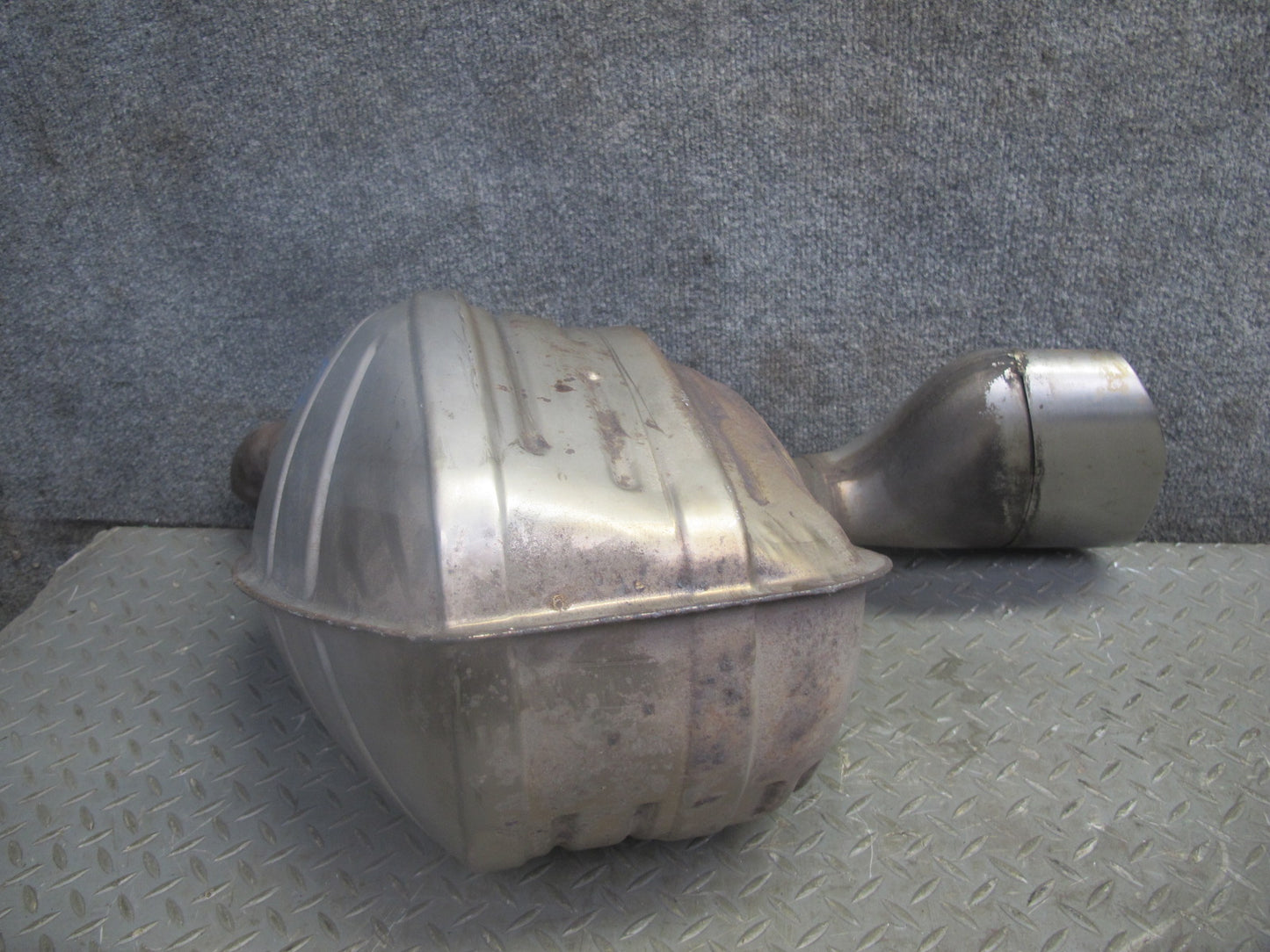 11-16 Porsche Panamera 970 3.6L Rear Right Left Side Exhaust Muffler W/ Tips Set