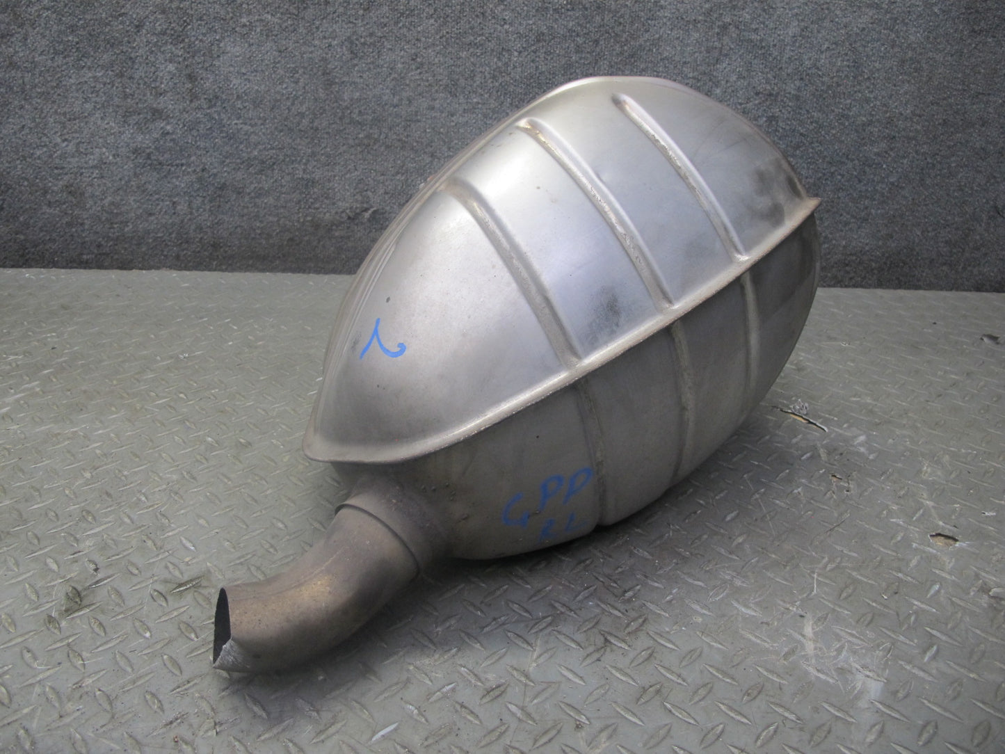 11-16 Porsche Panamera 970 3.6L Rear Right Left Side Exhaust Muffler W/ Tips Set