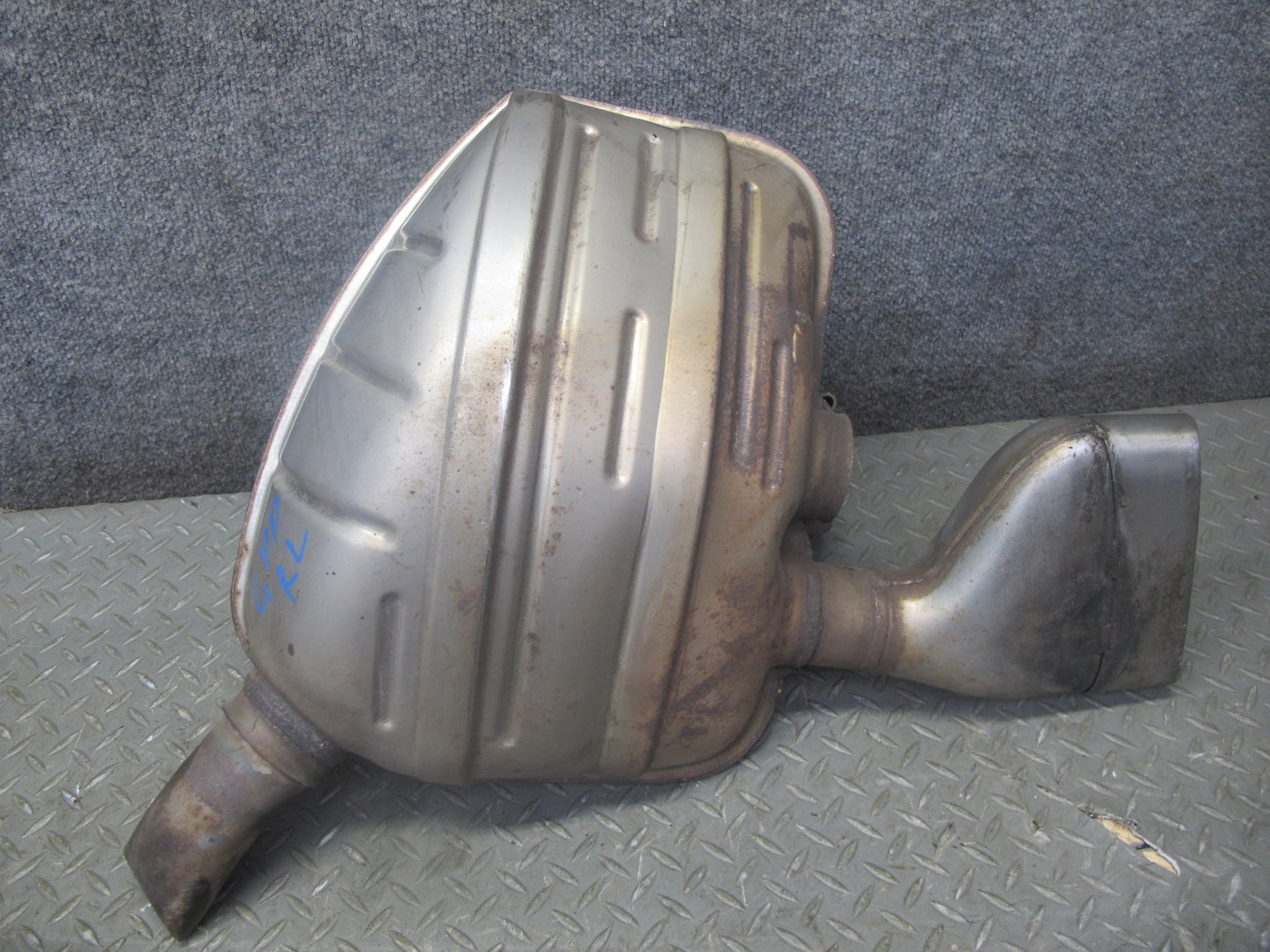 11-16 Porsche Panamera 970 3.6L Rear Right Left Side Exhaust Muffler W/ Tips Set