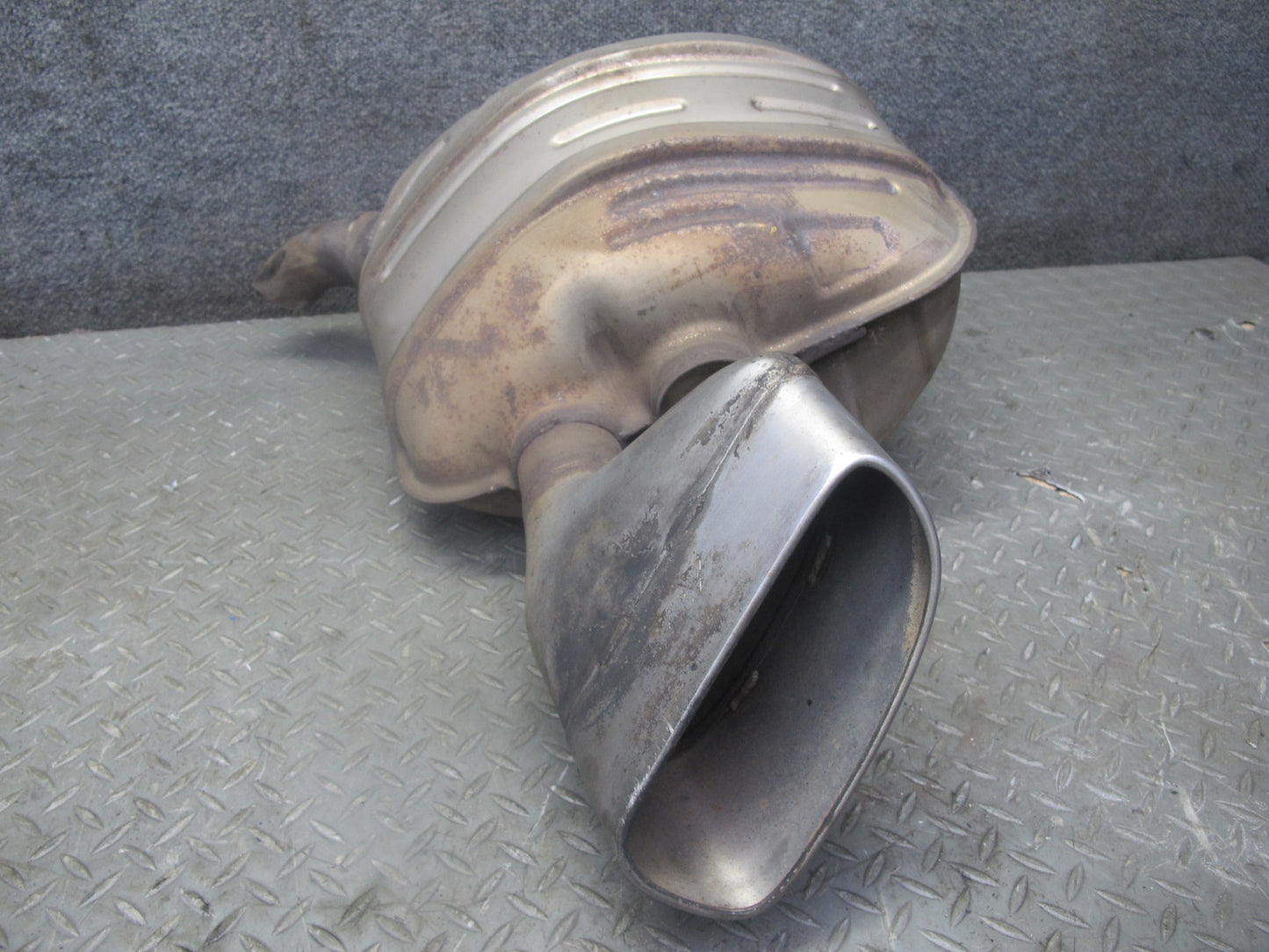 11-16 Porsche Panamera 970 3.6L Rear Right Left Side Exhaust Muffler W/ Tips Set