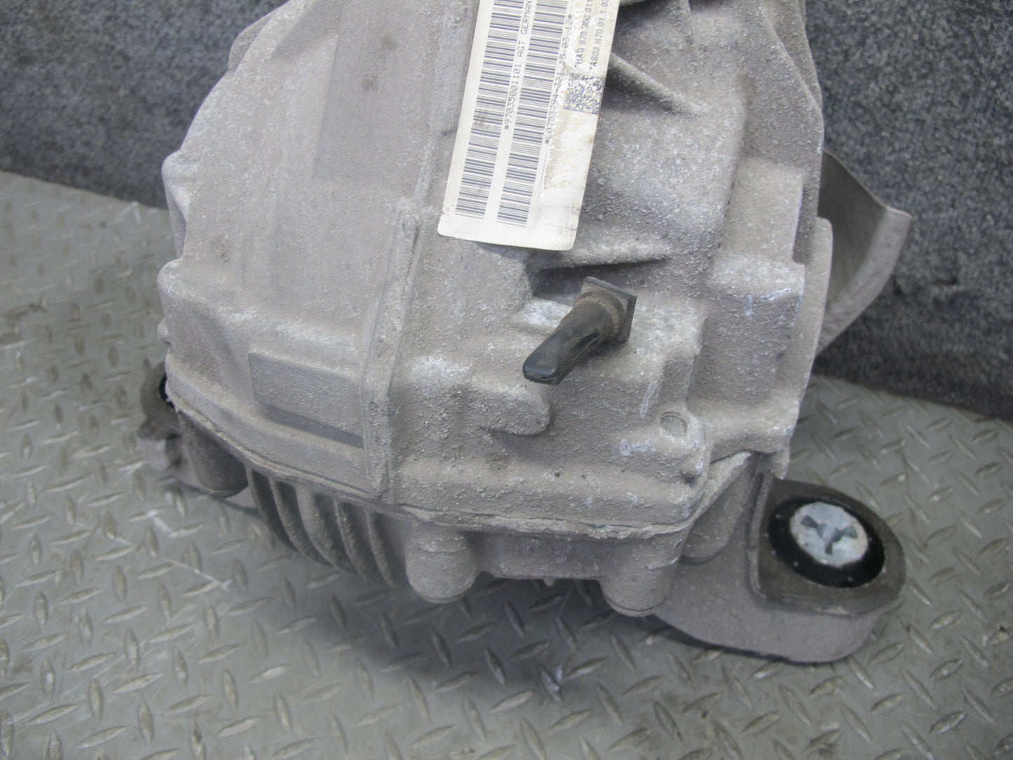 11-16 Porsche Panamera 970 3.6L RWD Rear Differential Axle Carrier 3.54 Ratio