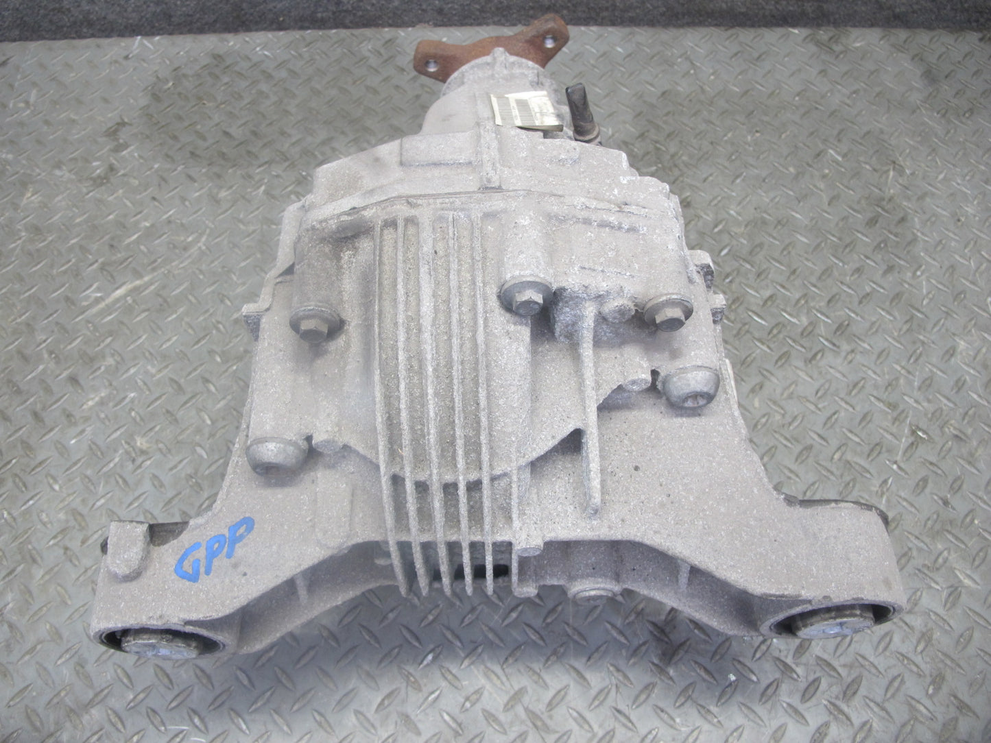 11-16 Porsche Panamera 970 3.6L RWD Rear Differential Axle Carrier 3.54 Ratio