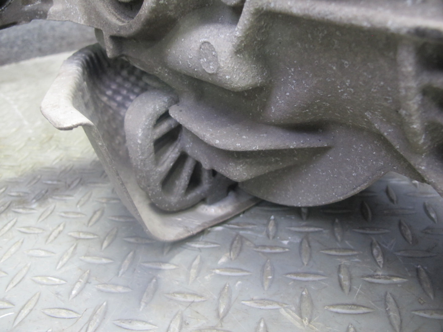11-16 Porsche Panamera 970 3.6L RWD Rear Differential Axle Carrier 3.54 Ratio