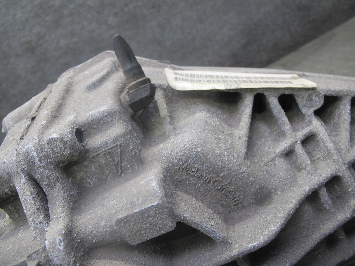 11-16 Porsche Panamera 970 3.6L RWD Rear Differential Axle Carrier 3.54 Ratio