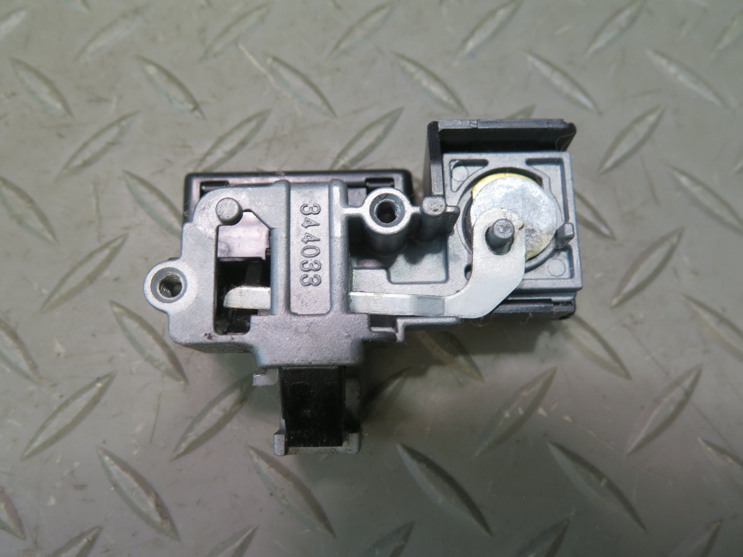 2005 Lexus UCF30L LS430 3UZFE Engine ECU ECM Ignition Trunk Door Lock KEY Set