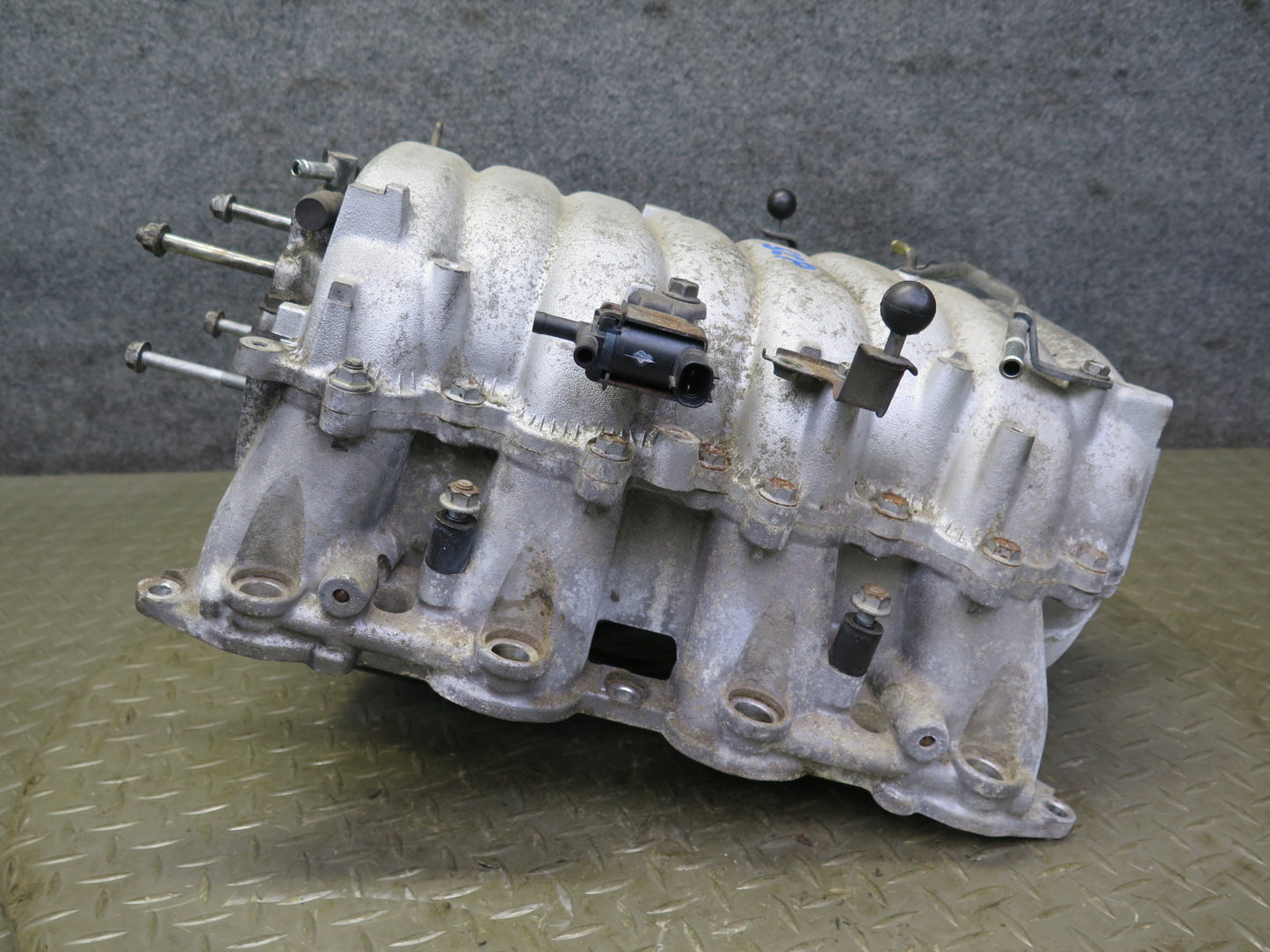 02-05 Lexus UZZ40L SC430 Upper & Lower Engine Air Intake Manifold 104K Miles OEM