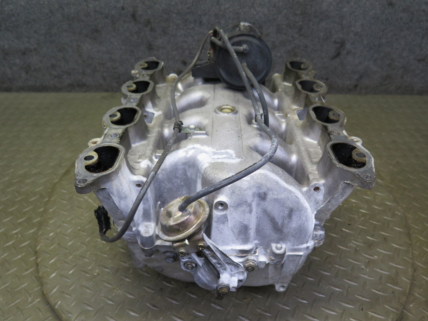 02-05 Lexus UZZ40L SC430 Upper & Lower Engine Air Intake Manifold 104K Miles OEM