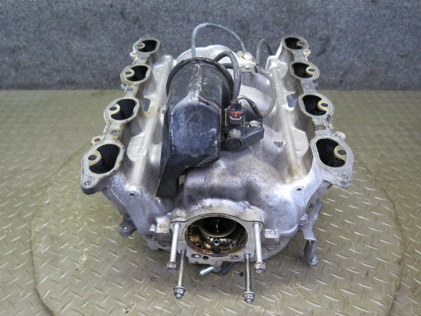 02-05 Lexus UZZ40L SC430 Upper & Lower Engine Air Intake Manifold 104K Miles OEM