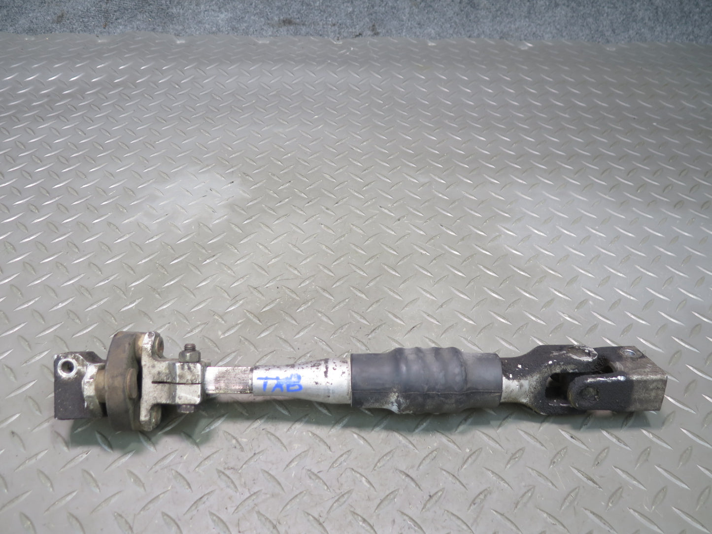 95-99 BMW E36 328ci 318ti Steering Column Lower U Joint Shaft OEM