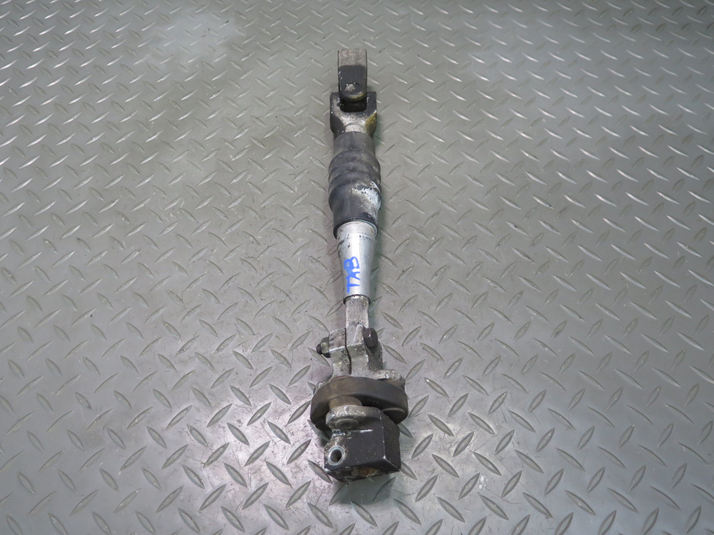 95-99 BMW E36 328ci 318ti Steering Column Lower U Joint Shaft OEM