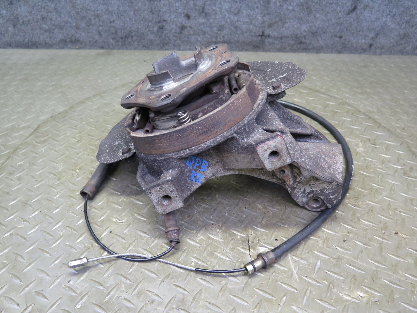 1997-2004 Porsche Boxster 986 Rear Right Spindle  Knuckle Wheel Hub Bearing