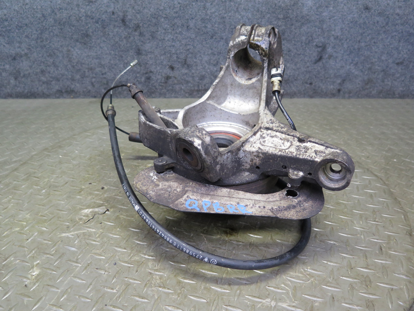 1997-2004 Porsche Boxster 986 Rear Right Spindle  Knuckle Wheel Hub Bearing