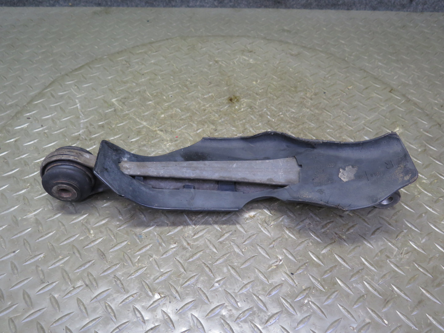 1997-2004 Porsche Boxster 986 Front Right Suspension Lower Control Arm Set