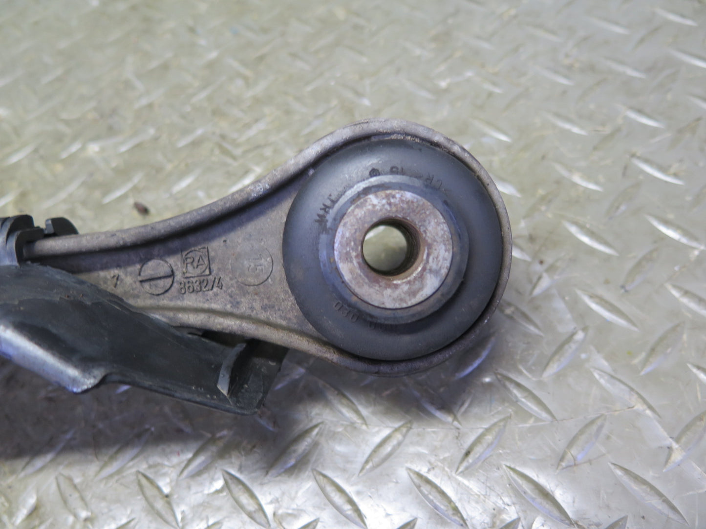 1997-2004 Porsche Boxster 986 Front Right Suspension Lower Control Arm Set