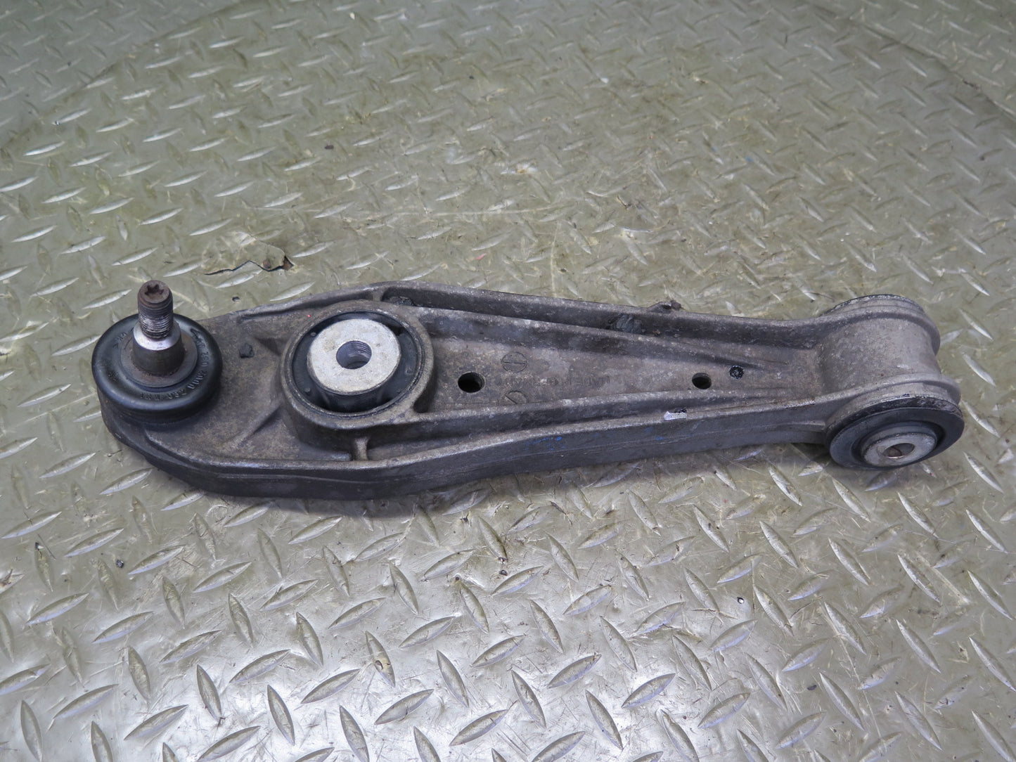 1997-2004 Porsche Boxster 986 Rear Right Suspension Lower Control Arm Set of 2