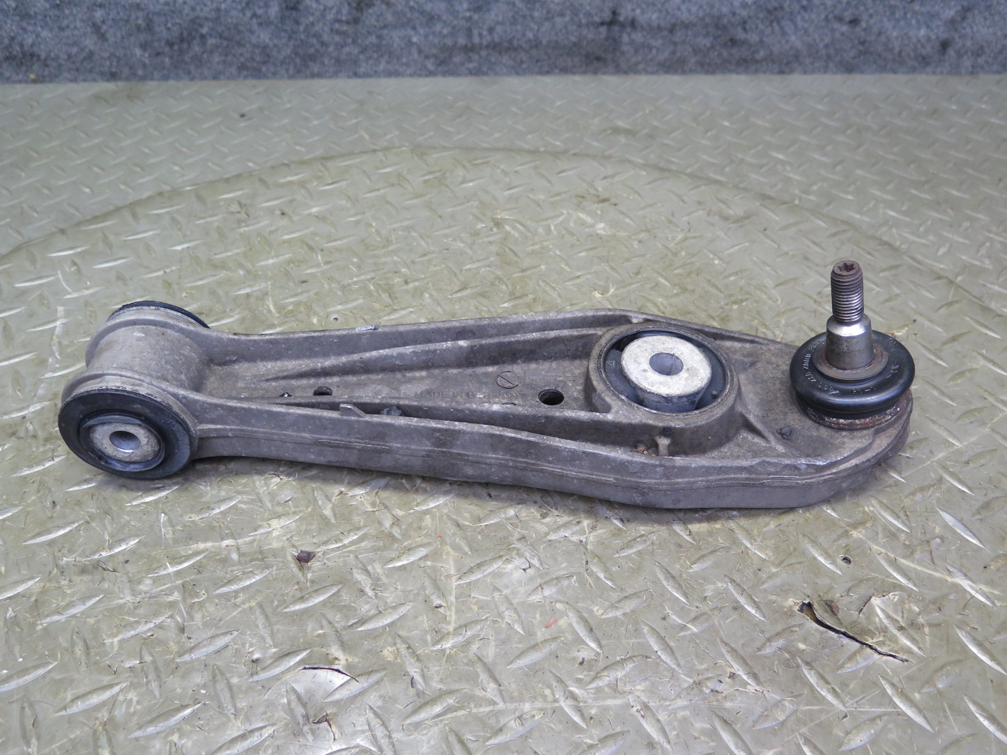 1997-2004 Porsche Boxster 986 Rear Right Suspension Lower Control Arm Set of 2
