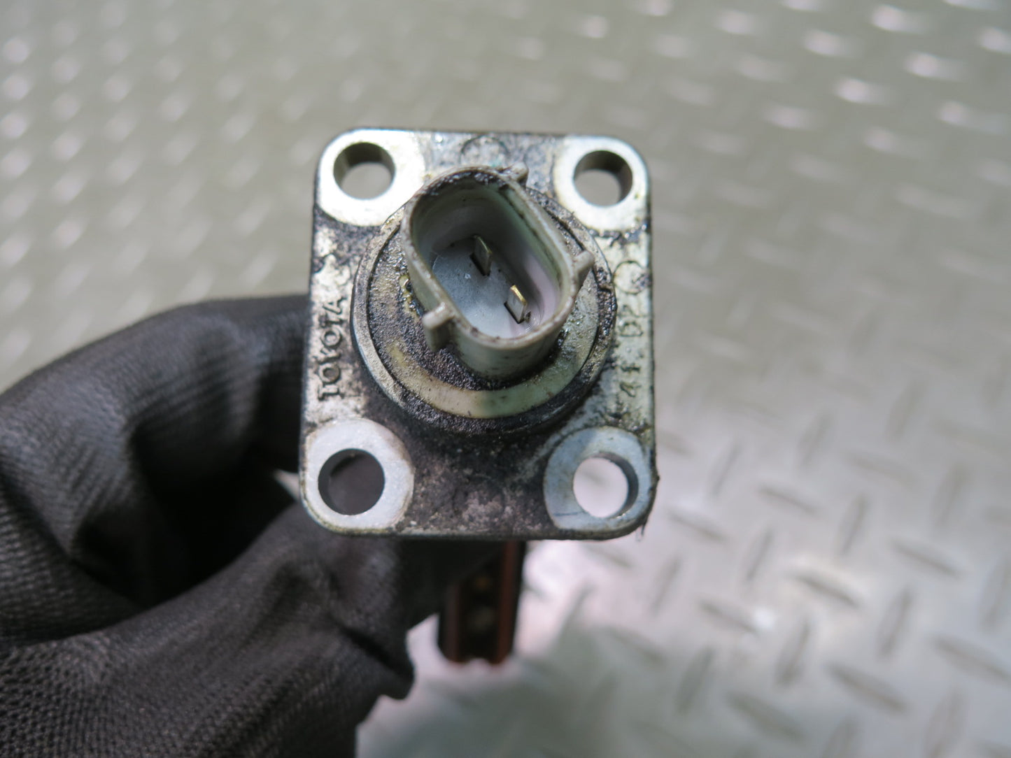 02-09 Lexus UZZ40L SC430 3UZFE Engine Oil Level Sensor OEM