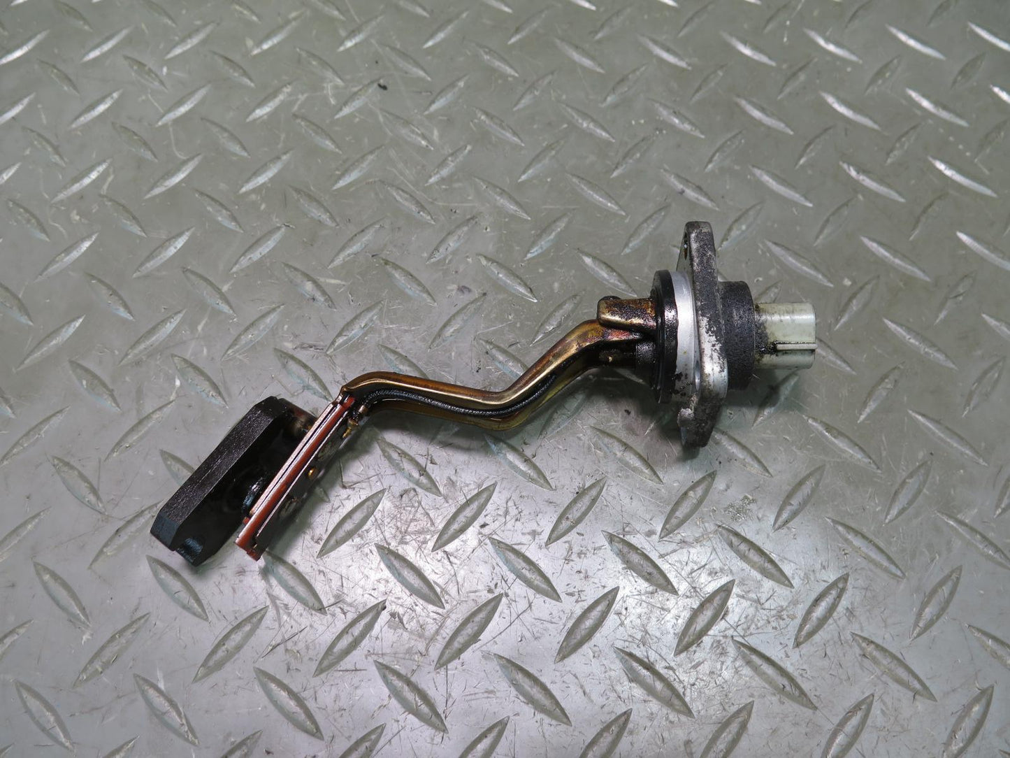 02-09 Lexus UZZ40L SC430 3UZFE Engine Oil Level Sensor OEM