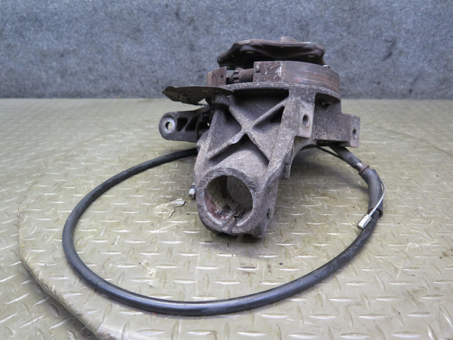 1997-2004 Porsche Boxster 986 Rear Left Spindle  Knuckle Wheel Hub Bearing