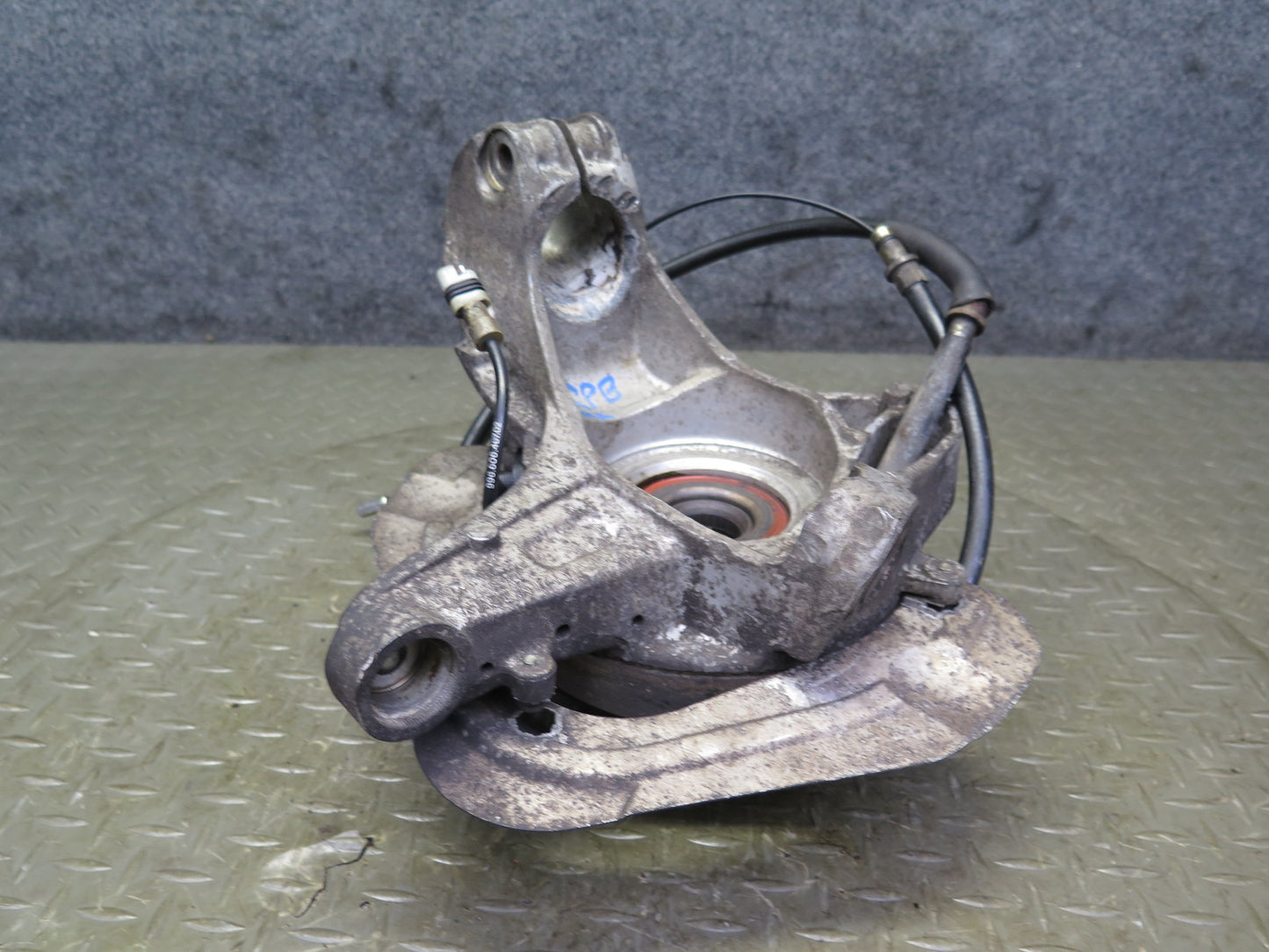 1997-2004 Porsche Boxster 986 Rear Left Spindle  Knuckle Wheel Hub Bearing