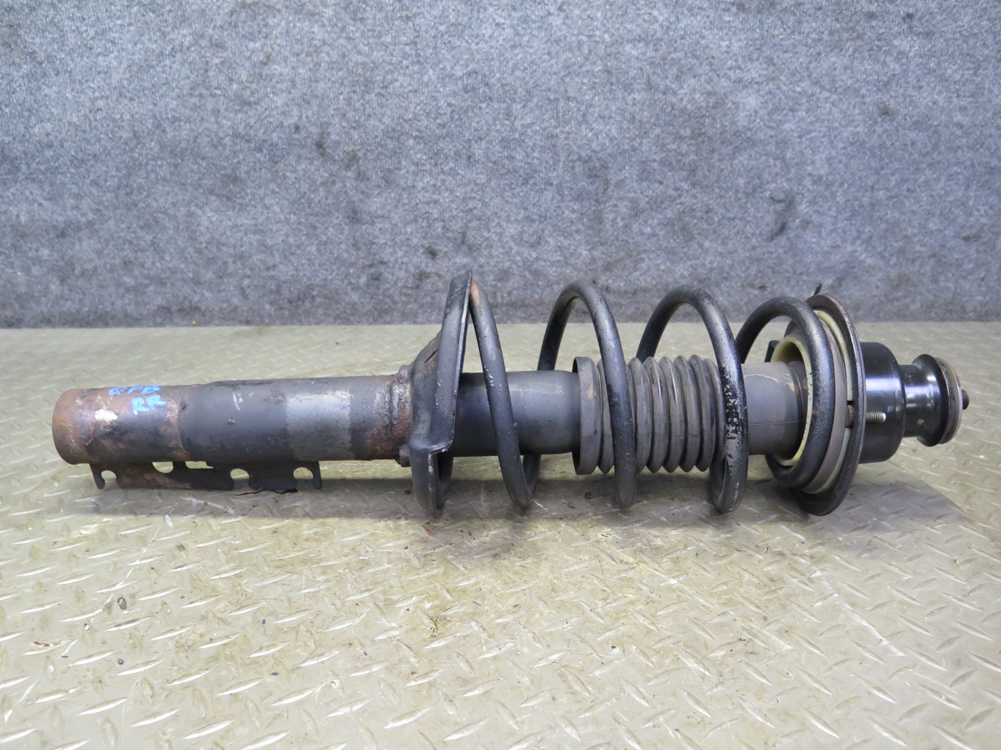 2000-2004 Porsche Boxster S 986 M/T Rear Left & Right Strut Shock Absorber Set