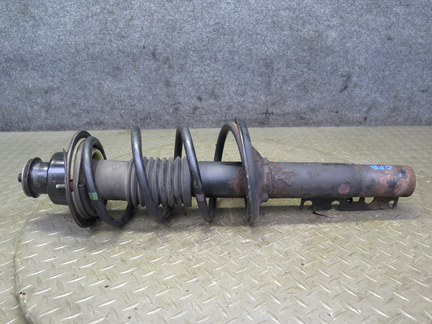 2000-2004 Porsche Boxster S 986 M/T Rear Left & Right Strut Shock Absorber Set