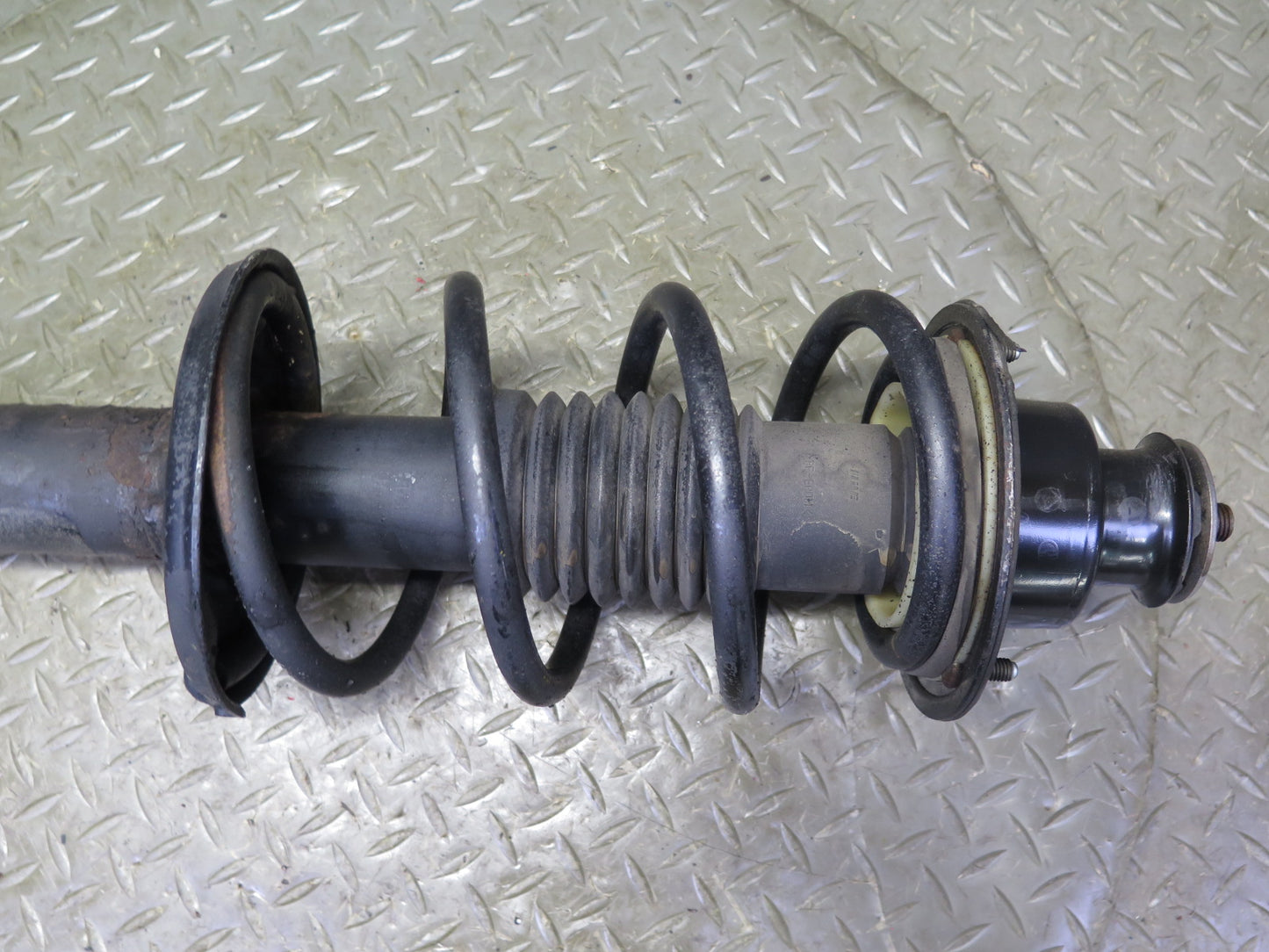 2000-2004 Porsche Boxster S 986 M/T Rear Left & Right Strut Shock Absorber Set