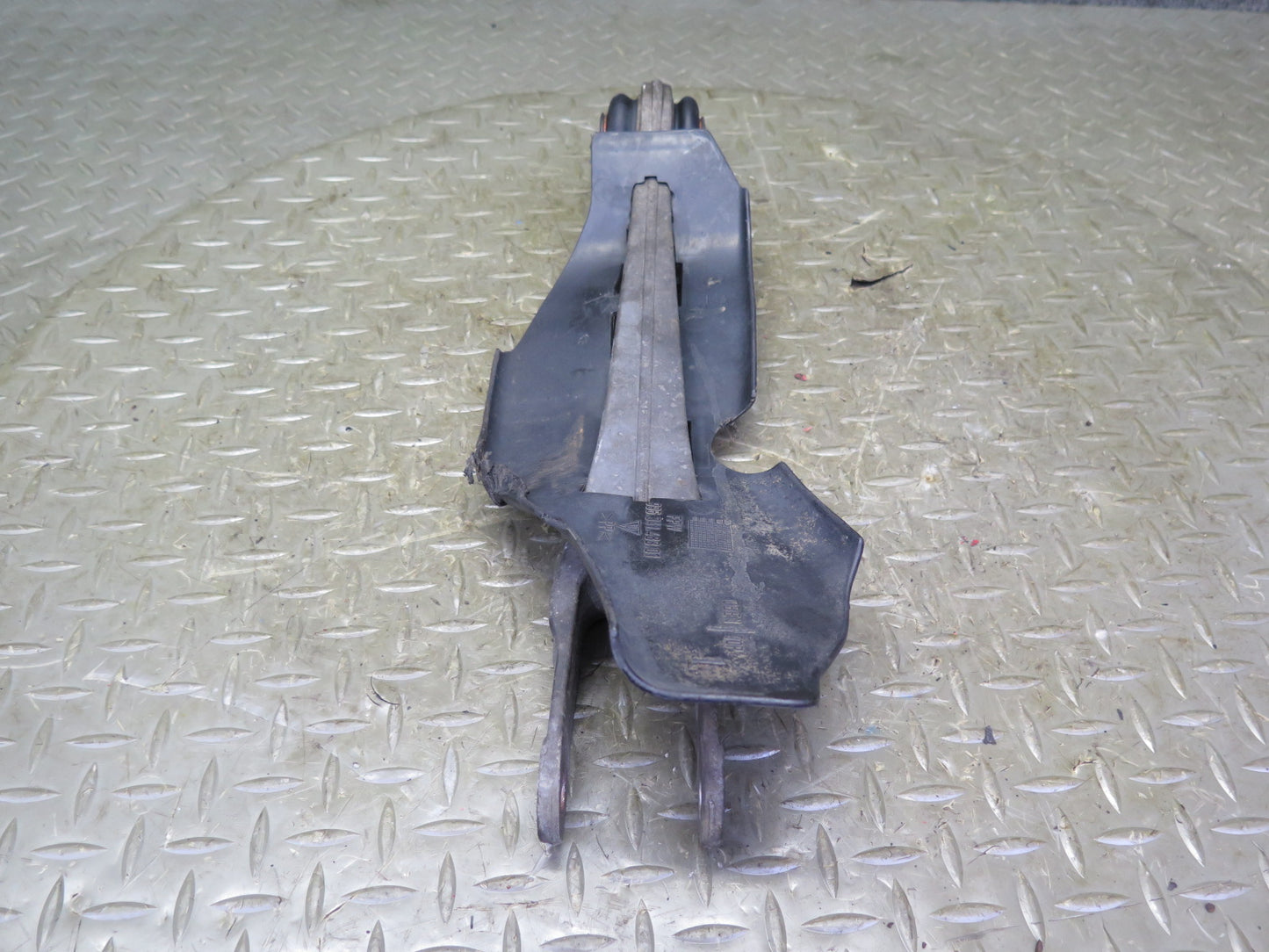1997-2004 Porsche Boxster 986 Front Left Suspension Lower Control Arm