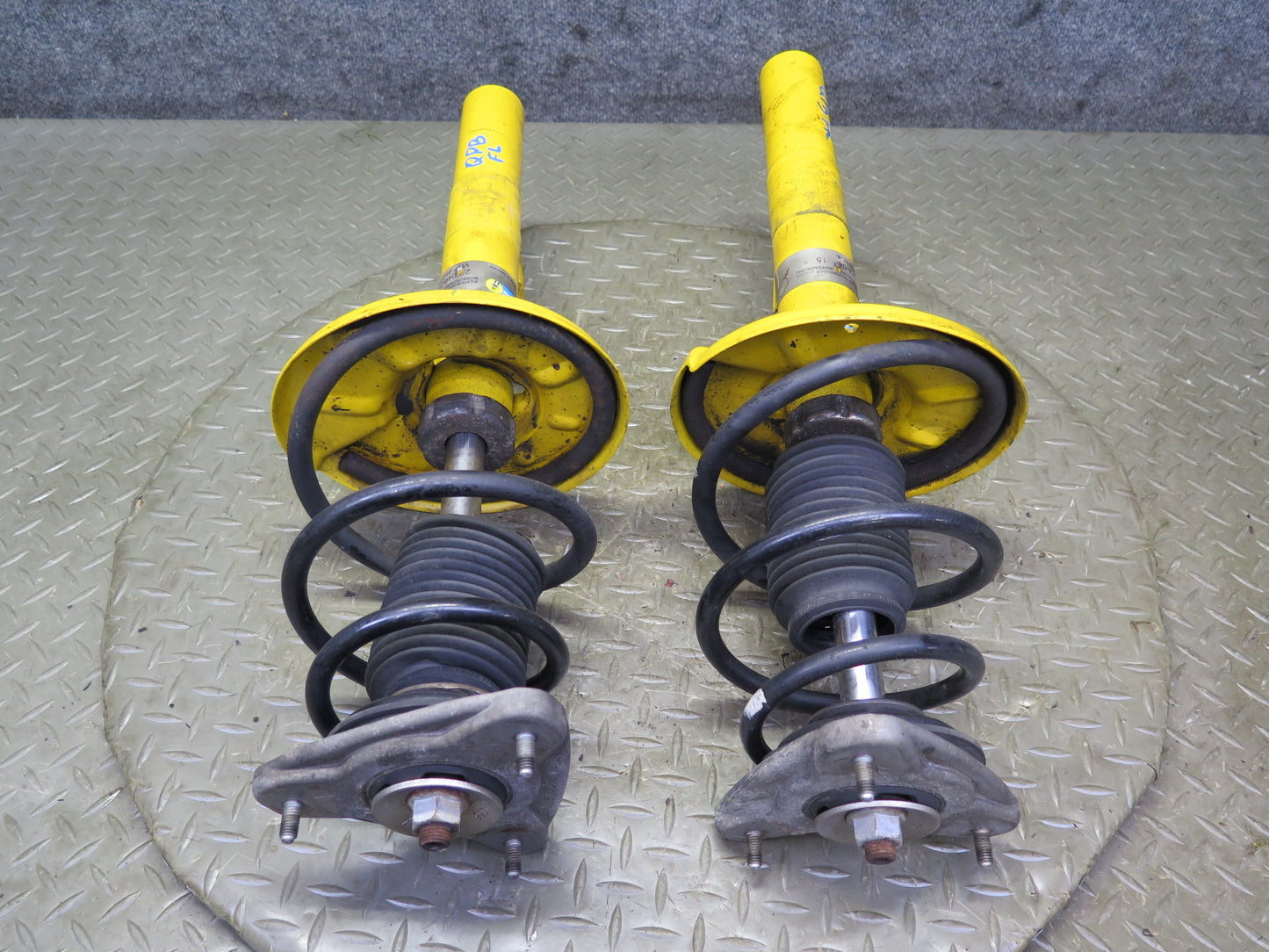 2000-2004 Porsche Boxster 986 Bilstein Front Strut Shock Absorber Set