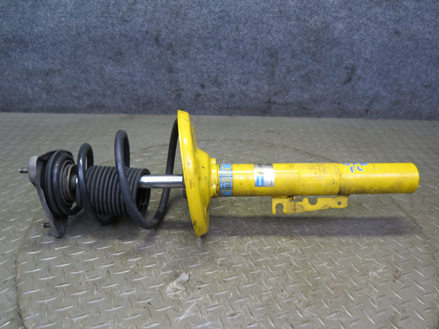 2000-2004 Porsche Boxster 986 Bilstein Front Strut Shock Absorber Set